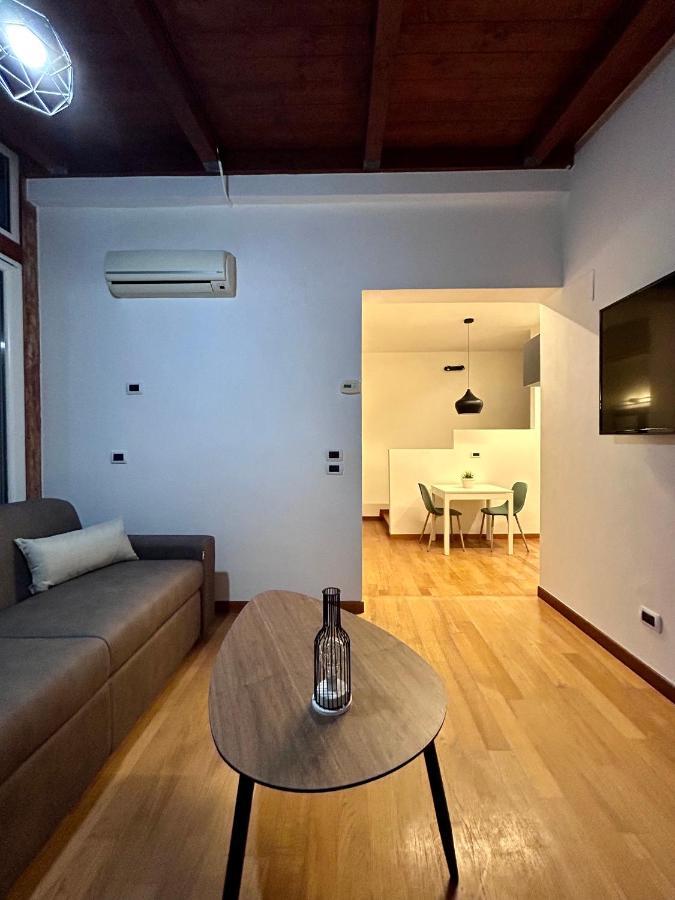 Isola Rovi Apartment Bari Exterior photo